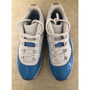 Jordan 11 Retro Low University Blue